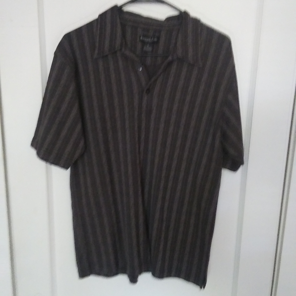 Shirt - Picture 2 of 2